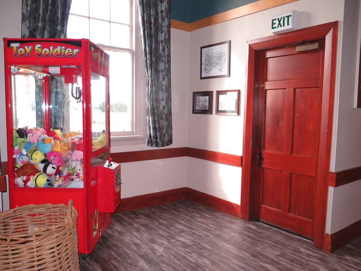 Mossburn Railway Hotel Ngoại thất bức ảnh