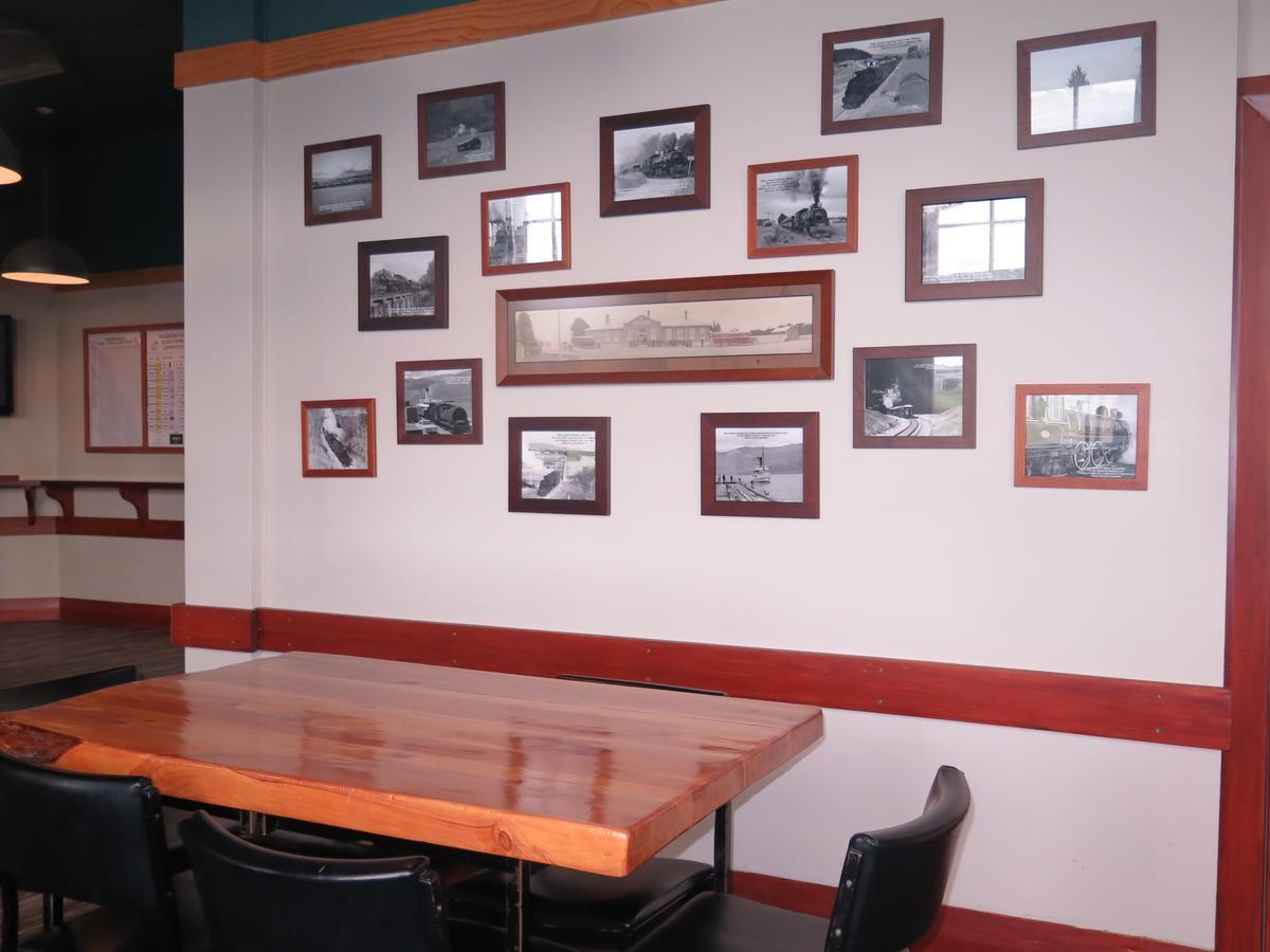 Mossburn Railway Hotel Ngoại thất bức ảnh